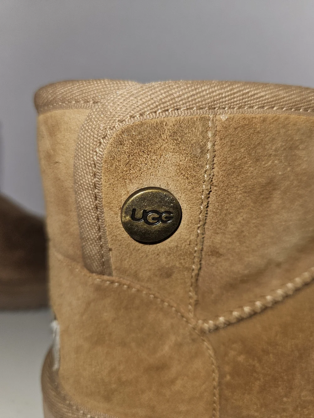 UGG Kids Chestnut Suede Short Boot Size 10 Toddler